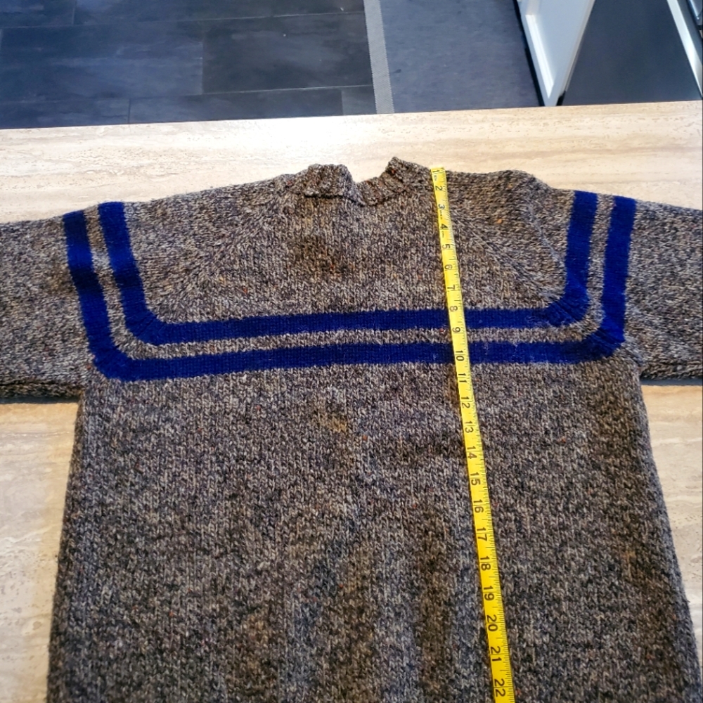 Vintage men's Abercrombie wool Sweater size small